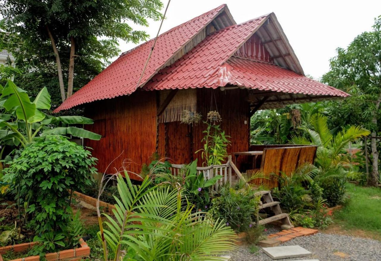 Odambang Village Homestay 马德望 外观 照片